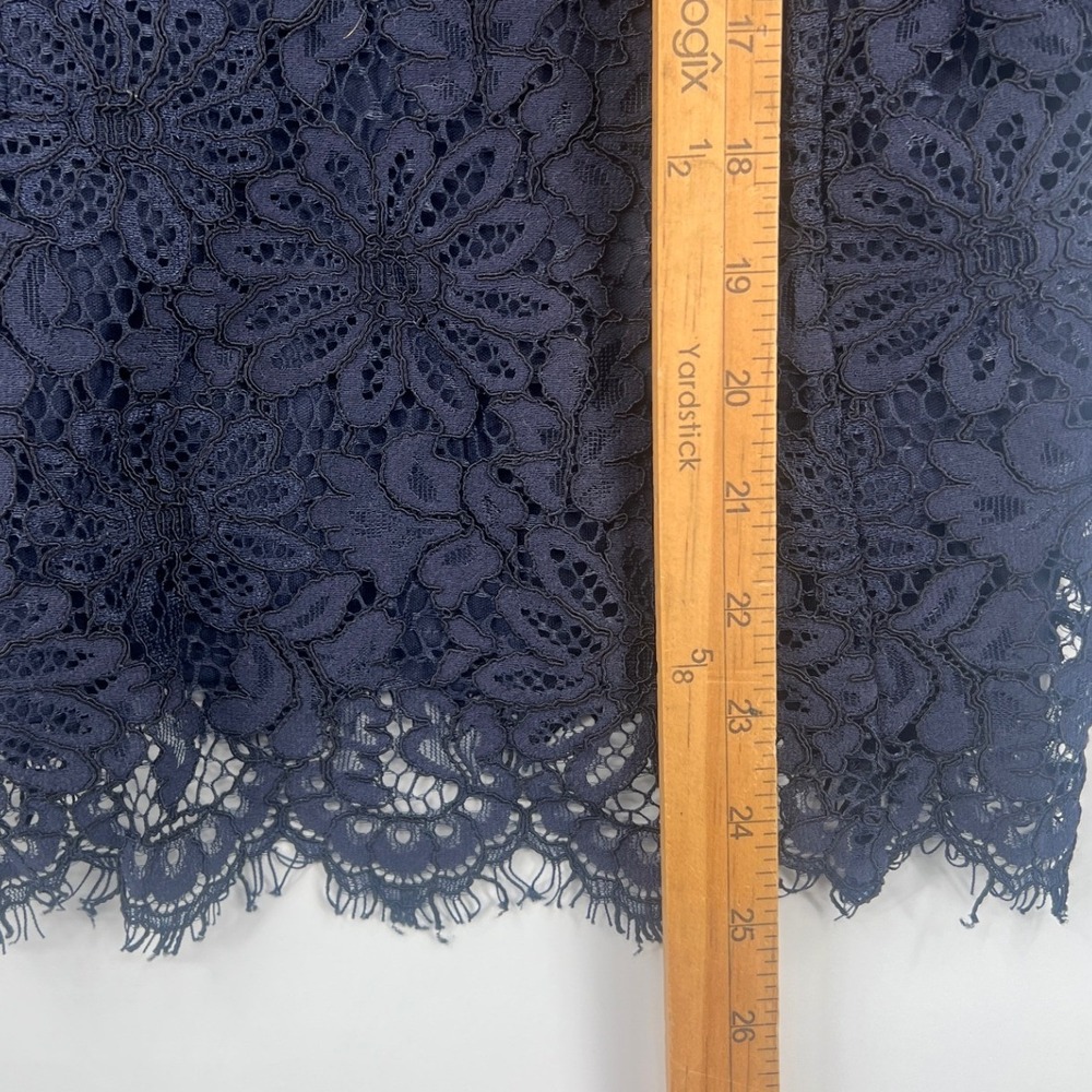 Nanette Lepore Lace Overla Blouse Size XL Navy Blue Bell Sleeve Floral Top - Picture 6 of 7